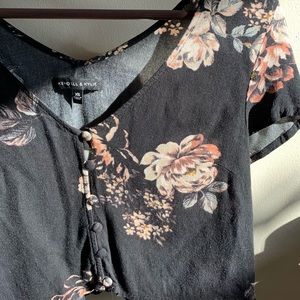 Kendall & kylie floral crop top